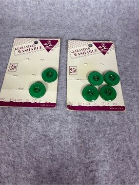 Vintage Le Chic Green Buttons 30 (3/4") NOS Original Cards Penney's Retro Sewing